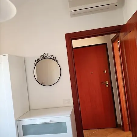 Bilocale Con Veranda E Posto Auto Privato Appartement Olbia