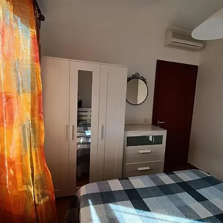 Appartement Bilocale Con Veranda E Posto Auto Privato *